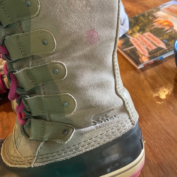 SOREL Joan Of Arctic Faux Fur Lined Suede Pebble Deep Blush Boots Wool Liner  8 - Picture 5 of 9